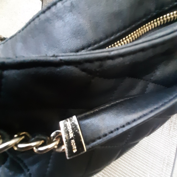 Michael kors shain sholdbags - Picture 7 of 16